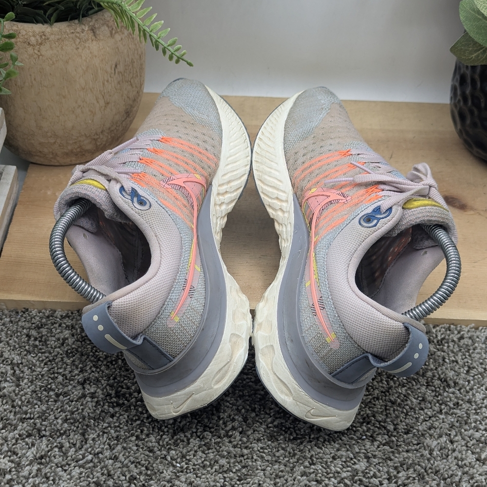 Nike React Infinity Run Women's Size 8.5 Running Shoes - Picture 7 of 8